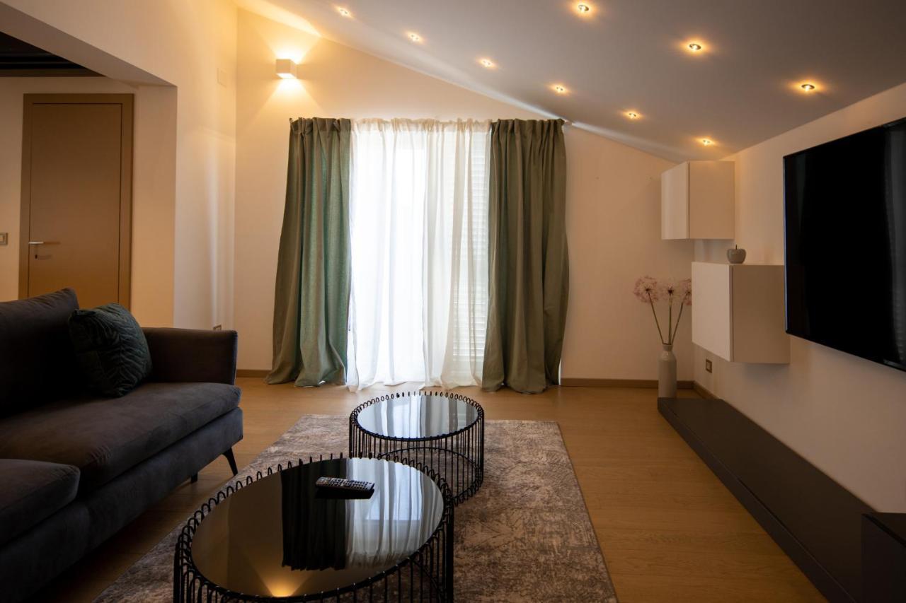 Lumaja Luxury Apartman Biograd Na Moru Buitenkant foto