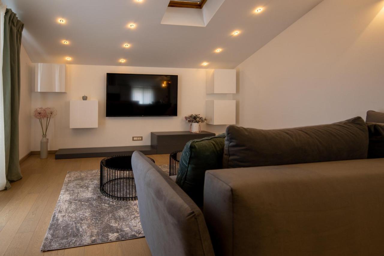 Lumaja Luxury Apartman Biograd Na Moru Buitenkant foto