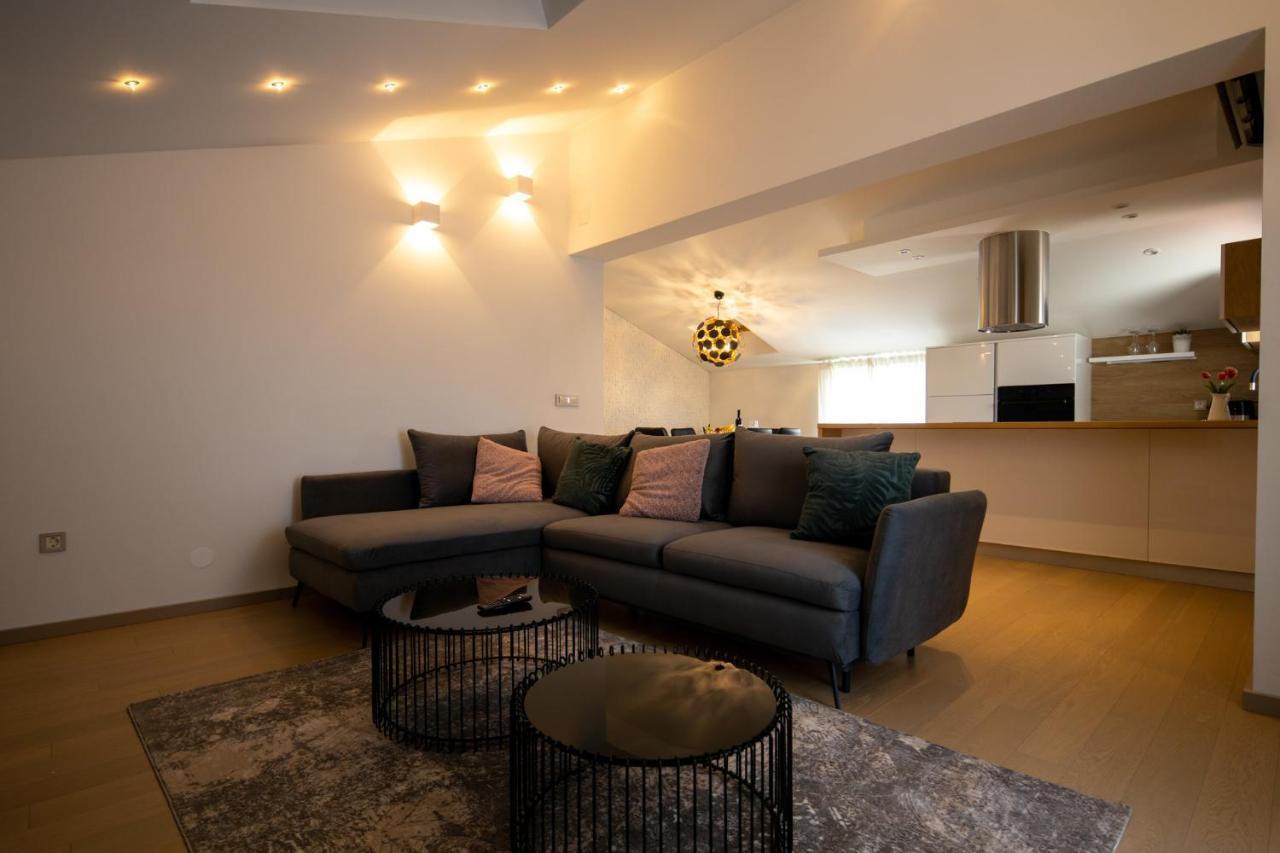 Lumaja Luxury Apartman Biograd Na Moru Buitenkant foto