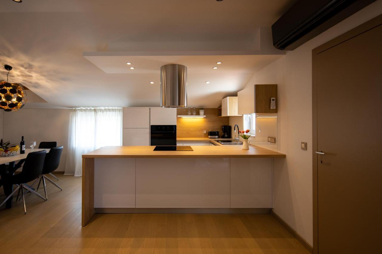 Lumaja Luxury Apartman Biograd Na Moru Buitenkant foto