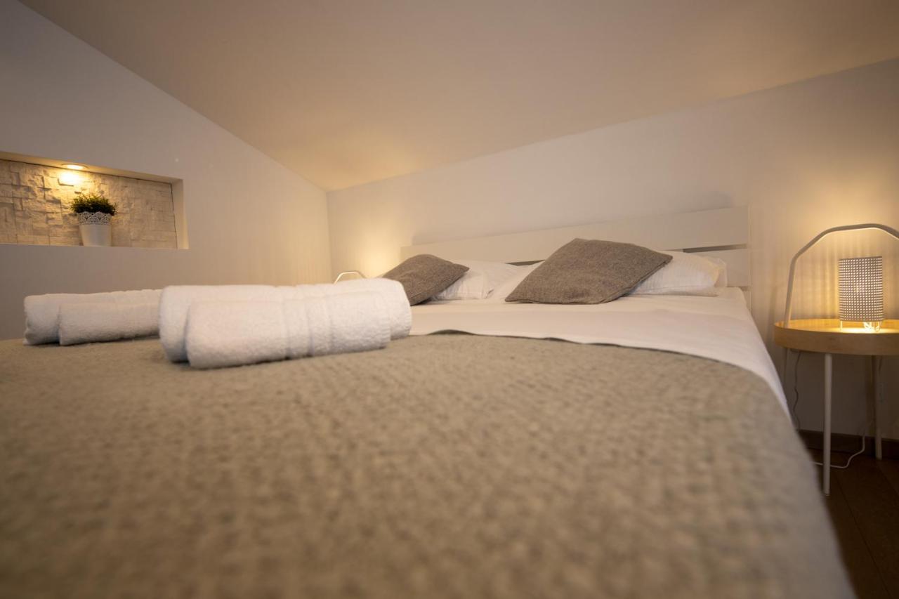 Lumaja Luxury Apartman Biograd Na Moru Buitenkant foto