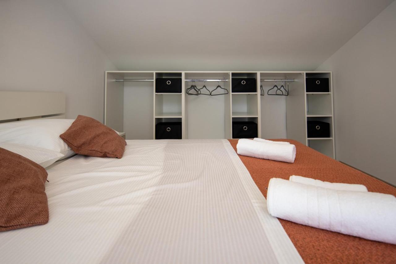 Lumaja Luxury Apartman Biograd Na Moru Buitenkant foto