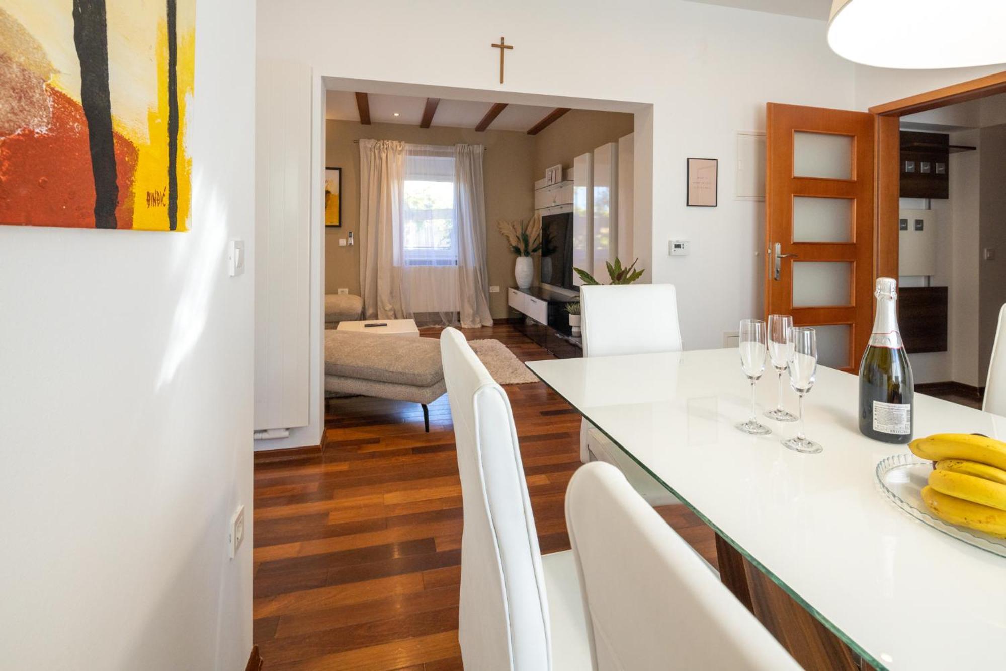 Lumaja Luxury Apartman Biograd Na Moru Buitenkant foto
