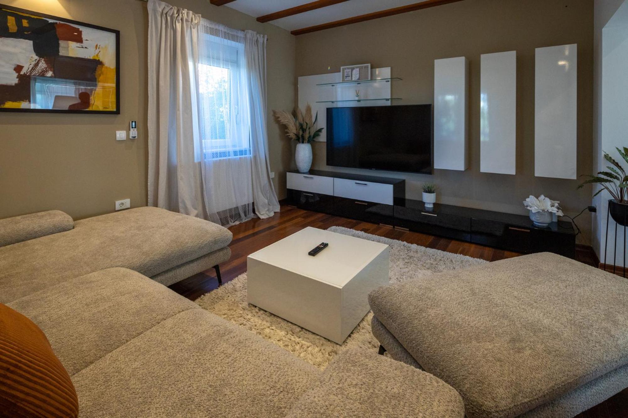 Lumaja Luxury Apartman Biograd Na Moru Buitenkant foto